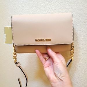 - Michael kors  Jet Set travel crossbody